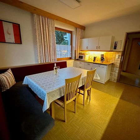 Haus Saxer Lägenhet Mieders Exteriör bild