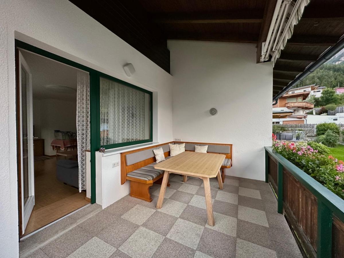 Haus Saxer Lägenhet Mieders Exteriör bild