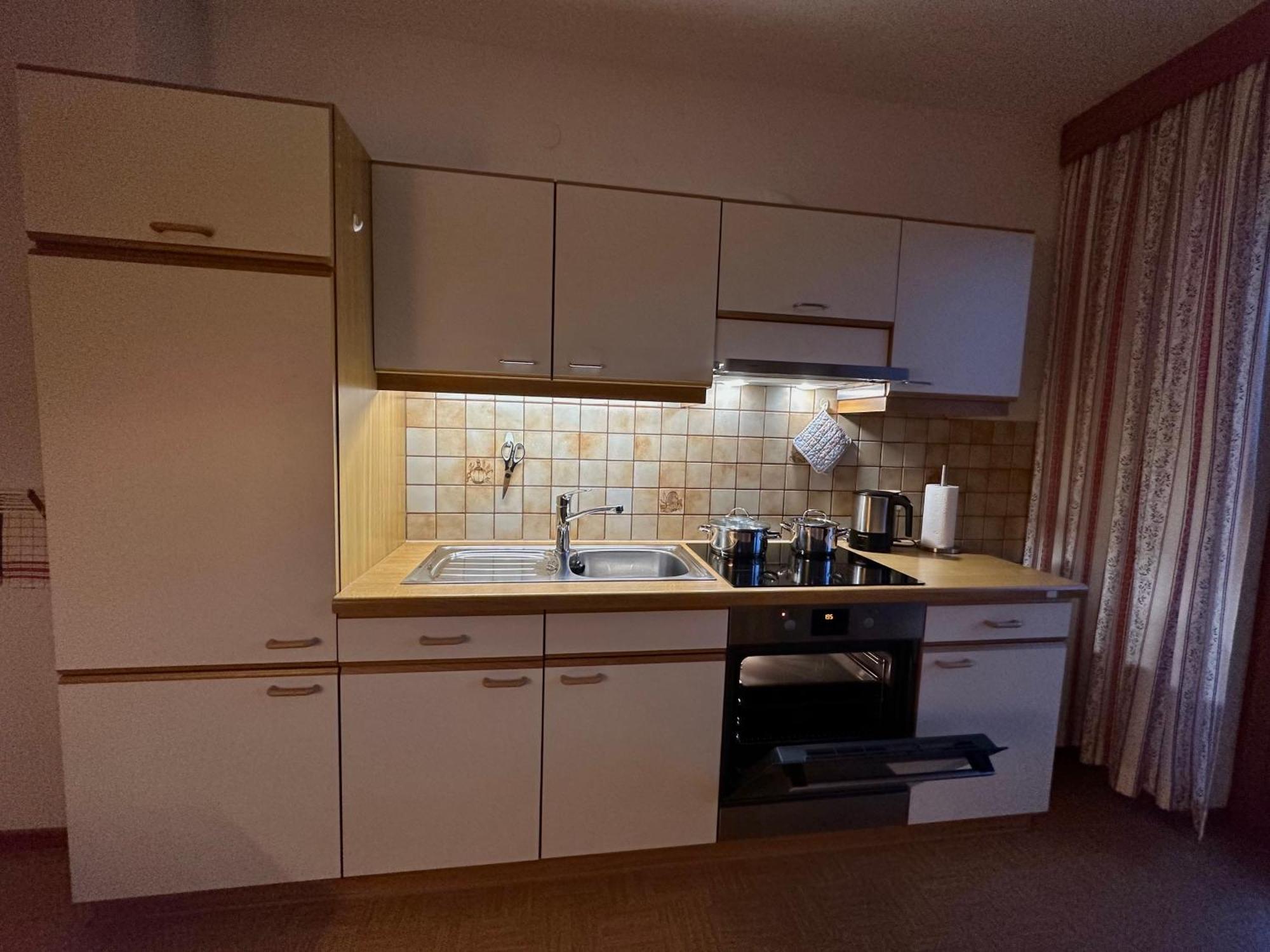 Haus Saxer Lägenhet Mieders Exteriör bild