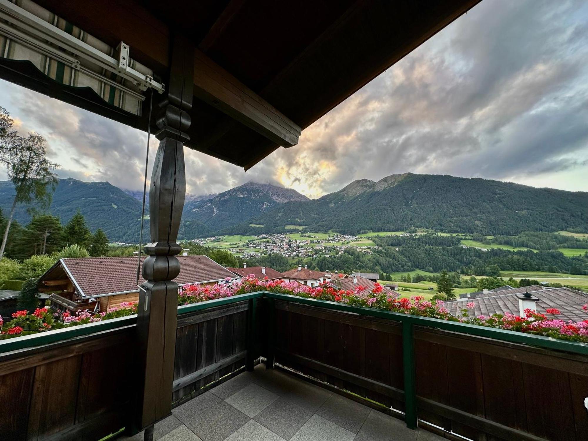 Haus Saxer Lägenhet Mieders Exteriör bild