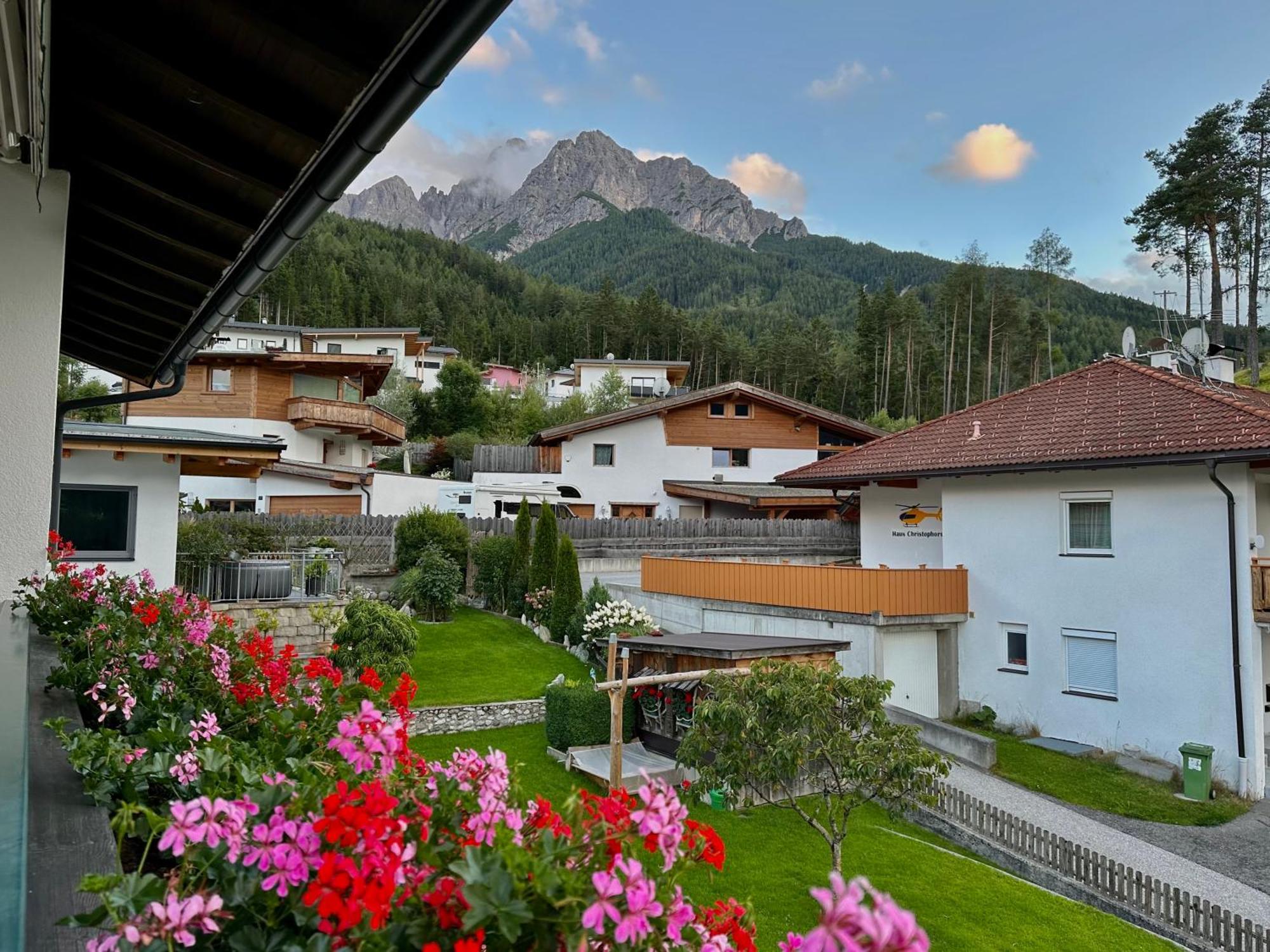 Haus Saxer Lägenhet Mieders Exteriör bild